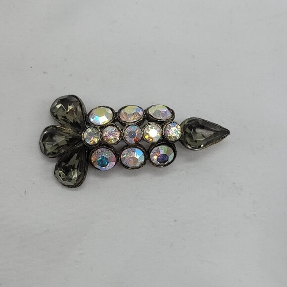 Vtg Aurora Borealis Rhinestone Easter Carrot Brooch Pin Gray Crystal Accents 2" - Picture 3 of 7